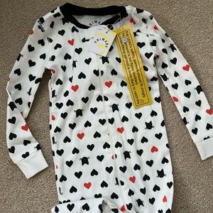 Discontinued Primary Black Cat Pajamas